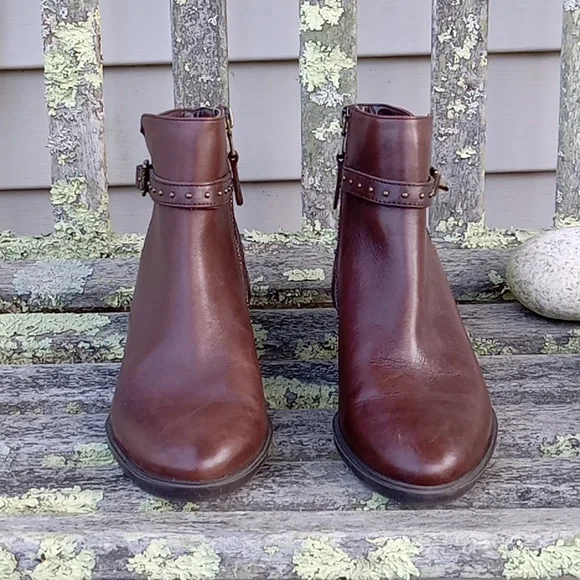 Lauren Ralph Lauren Brown Genuine Leather Shaw Studded Strap Zip Ankle Boots 6 - Picture 2 of 9